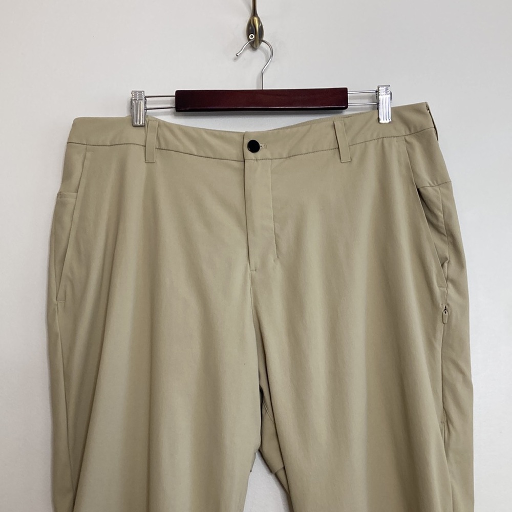 Lululemon Commission Golf Pants Mens 38 x 28 Beige Stretch Water Resistant Chino - Picture 3 of 16